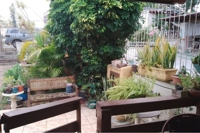 Imagem Casa com 3 Quartos à Venda, em Jardim Itu - Porto Alegre Imagem Casa com 3 Quartos à Venda, em Jardim Itu - Porto Alegre