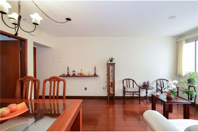 Imagem Apartamento com 3 Quartos à Venda, 72 m² em Moema - São Paulo