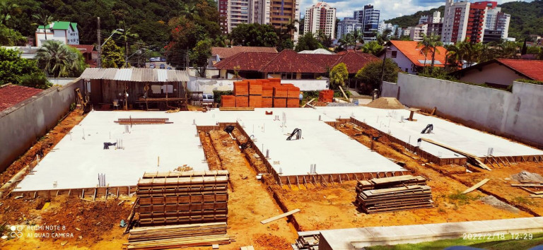 Imagem Casa com 4 Quartos à Venda, 270 m² em Glória - Joinville Imagem Casa com 4 Quartos à Venda, 270 m² em Glória - Joinville