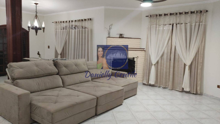Imagem Casa com 6 Quartos para Temporada, 350 m² em Ninho Verde 2 - Pardinho