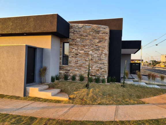Imagem Casa com 3 Quartos à Venda, 350 m² em Bauru Imagem Casa com 3 Quartos à Venda, 350 m² em Bauru