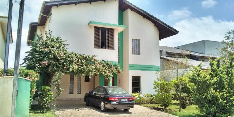 Sobrado com 6 Quartos à Venda, 426 m² em Jardim Residencial Suzano - Suzano