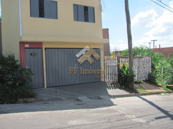 Casa com 4 Quartos à Venda, 115 m² em São Carlos
