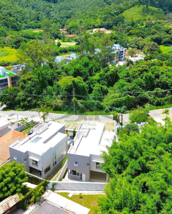 Imagem Casa com 3 Quartos à Venda, 400 m² em Jardim Maristela - Atibaia Imagem Casa com 3 Quartos à Venda, 400 m² em Jardim Maristela - Atibaia