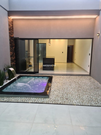 Imagem Casa com 2 Quartos à Venda, 100 m²