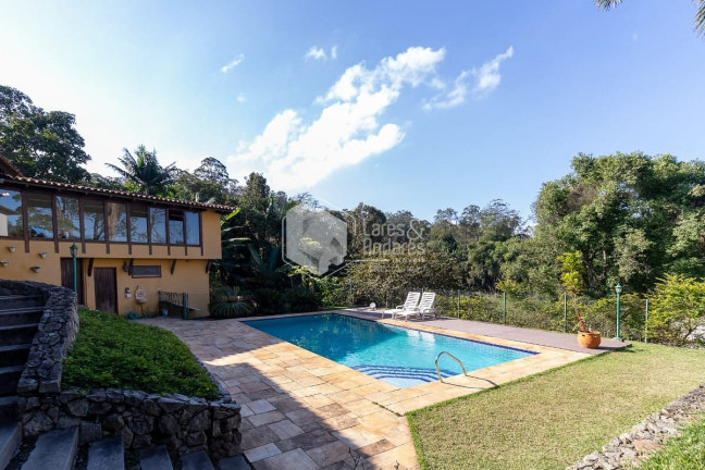 Imagem Sobrado com 5 Quartos à Venda, 650 m² em Guarapiranga - São Paulo Imagem Sobrado com 5 Quartos à Venda, 650 m² em Guarapiranga - São Paulo