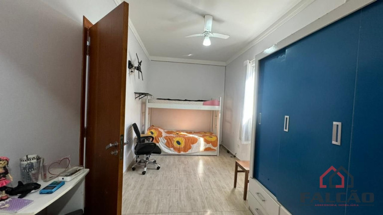 Imagem Sobrado com 3 Quartos à Venda, 230 m² em Marapé - Santos