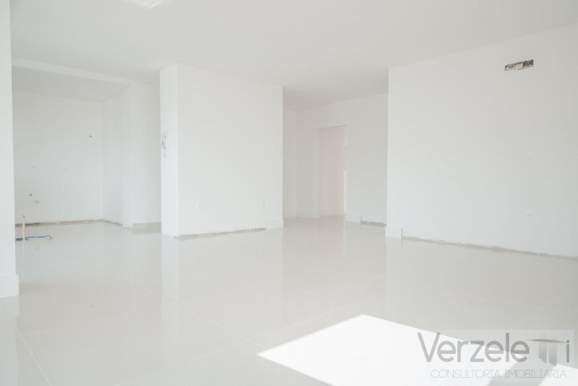 Imagem Apartamento com 4 Quartos à Venda, 173 m² em Praia Brava - Itajaí