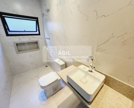 Imagem Casa com 3 Quartos à Venda, 300 m² em Condomínio Terras Do Vale - Caçapava Imagem Casa com 3 Quartos à Venda, 300 m² em Condomínio Terras Do Vale - Caçapava