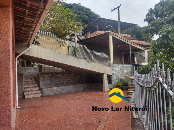 Imagem Casa com 4 Quartos à Venda, 275 m² em Santa Rosa - Niterói