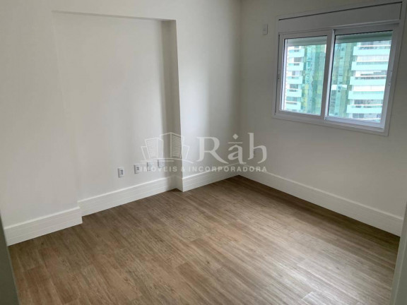 Imagem Apartamento com 4 Quartos à Venda, 161 m² em Centro - Balneário Camboriú Imagem Apartamento com 4 Quartos à Venda, 161 m² em Centro - Balneário Camboriú