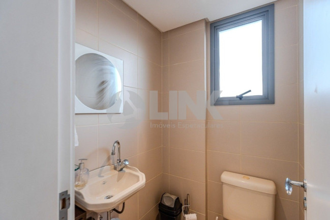 Imagem Apartamento com 1 Quarto à Venda, 56 m² em Bela Vista - Porto Alegre Imagem Apartamento com 1 Quarto à Venda, 56 m² em Bela Vista - Porto Alegre