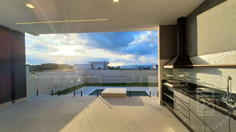 Imagem Casa com 3 Quartos à Venda, 241 m² em Residencial Colinas - Caçapava Imagem Casa com 3 Quartos à Venda, 241 m² em Residencial Colinas - Caçapava