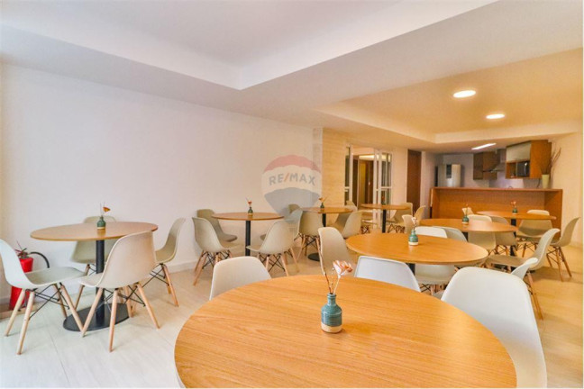 Imagem Apartamento com 4 Quartos à Venda, 179 m² em Lagoa - Rio De Janeiro Imagem Apartamento com 4 Quartos à Venda, 179 m² em Lagoa - Rio De Janeiro