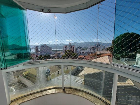 Imagem Apartamento com 2 Quartos à Venda, 74 m² em Agronômica - Florianópolis
