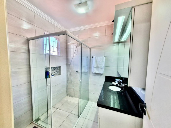 Imagem Casa com 4 Quartos à Venda, 228 m² em Barreiros - São José Imagem Casa com 4 Quartos à Venda, 228 m² em Barreiros - São José