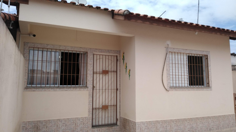 Imóvel com 2 Quartos à Venda,  em Jd Magalhães - Itanhaém