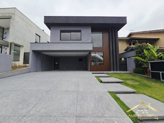 Casa de Condomínio à Venda, 360 m² em Alphaville - Santana De Parnaíba