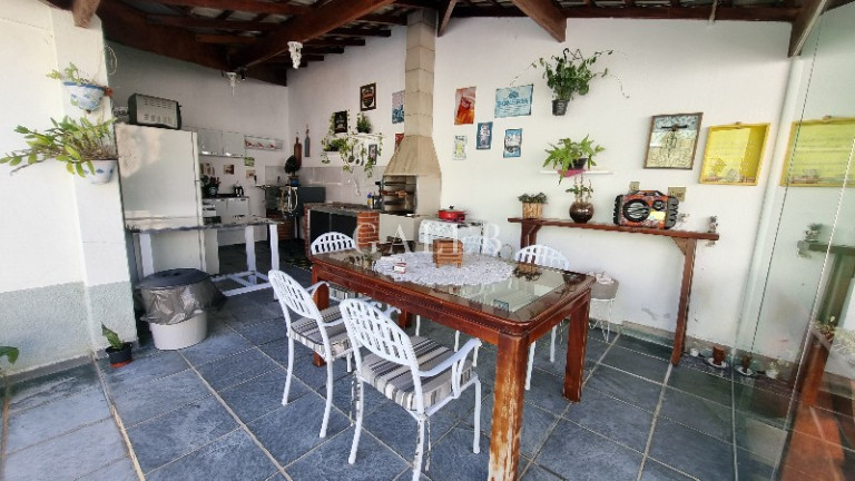 Imagem Casa com 3 Quartos à Venda, 307 m² em Nova Gardênia - Atibaia