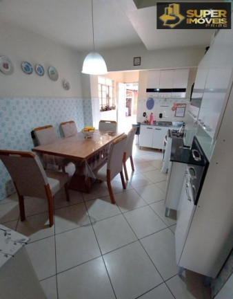 Imagem Casa com 4 Quartos à Venda, 202 m² em Centro - Pelotas Imagem Casa com 4 Quartos à Venda, 202 m² em Centro - Pelotas