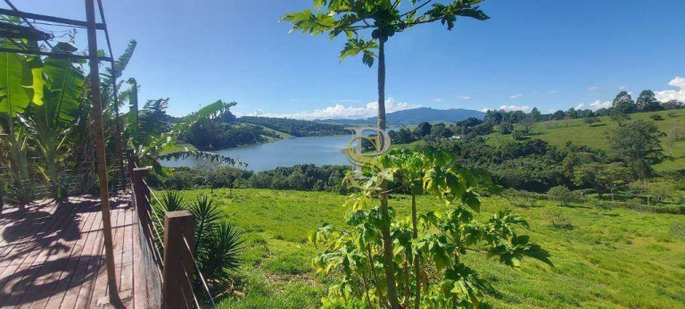 Imagem Chácara com 4 Quartos à Venda, 247 m² em Condomínio Santa Fé - Piracaia Imagem Chácara com 4 Quartos à Venda, 247 m² em Condomínio Santa Fé - Piracaia