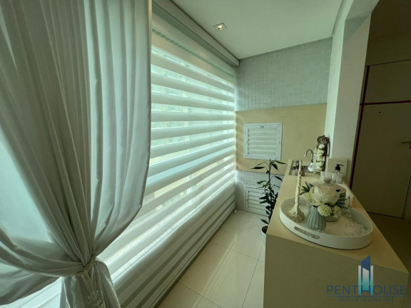 Imagem Apartamento com 4 Quartos à Venda, 141 m² em Centro - Balneário Camboriú Imagem Apartamento com 4 Quartos à Venda, 141 m² em Centro - Balneário Camboriú