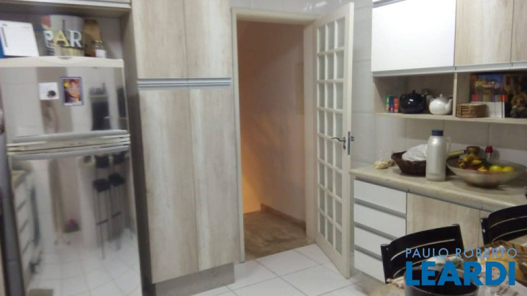 Imagem Casa de Condomínio com 3 Quartos à Venda, 262 m² em Vila Bastos - Santo André