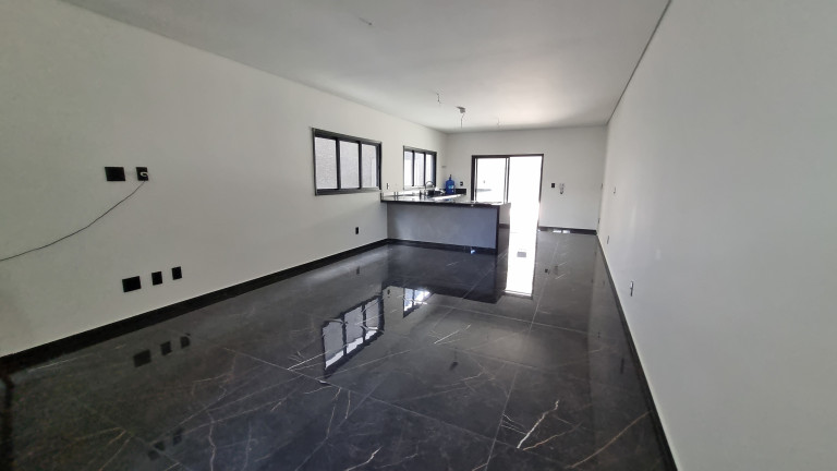 Imagem Casa com 3 Quartos à Venda, 162 m² em Vila Petrópolis - Atibaia Imagem Casa com 3 Quartos à Venda, 162 m² em Vila Petrópolis - Atibaia