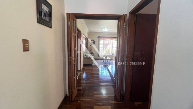 Imagem Casa com 3 Quartos à Venda, 300 m² em Bosque Dos Eucaliptos - São José Dos Campos Imagem Casa com 3 Quartos à Venda, 300 m² em Bosque Dos Eucaliptos - São José Dos Campos