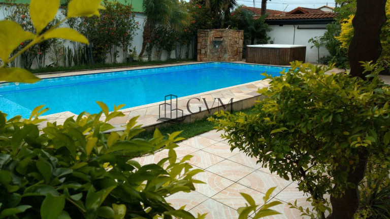 Imagem Casa com 5 Quartos à Venda ou Locação, 250 m² em Maracanã - Praia Grande Imagem Casa com 5 Quartos à Venda ou Locação, 250 m² em Maracanã - Praia Grande