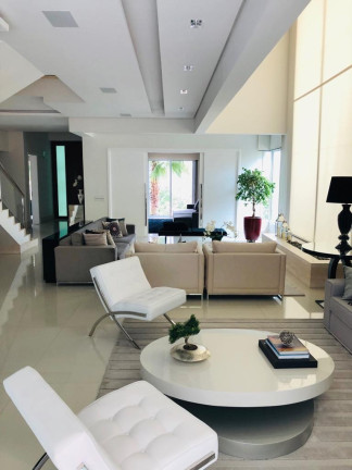 Imagem Casa com 5 Quartos para Alugar ou Temporada, 690 m² em Tamboré - Santana De Parnaíba Imagem Casa com 5 Quartos para Alugar ou Temporada, 690 m² em Tamboré - Santana De Parnaíba
