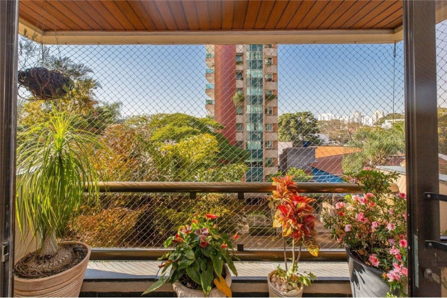 Imagem Apartamento com 3 Quartos à Venda, 200 m² em Moema - São Paulo