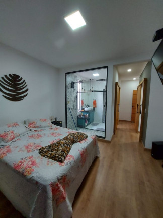 Imagem Sobrado com 3 Quartos à Venda,  em Jardim Centenário - Poços De Caldas