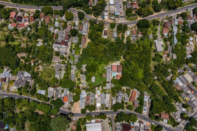 Imagem Terreno à Venda, em Vila Nova - Porto Alegre Imagem Terreno à Venda, em Vila Nova - Porto Alegre