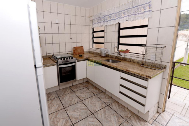 Imagem Casa com 5 Quartos para Alugar ou Temporada, 250 m² em Centro - Porto Belo Imagem Casa com 5 Quartos para Alugar ou Temporada, 250 m² em Centro - Porto Belo