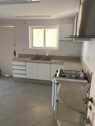 Imagem Casa com 6 Quartos à Venda, 450 m² em Vargem Pequena - Rio De Janeiro