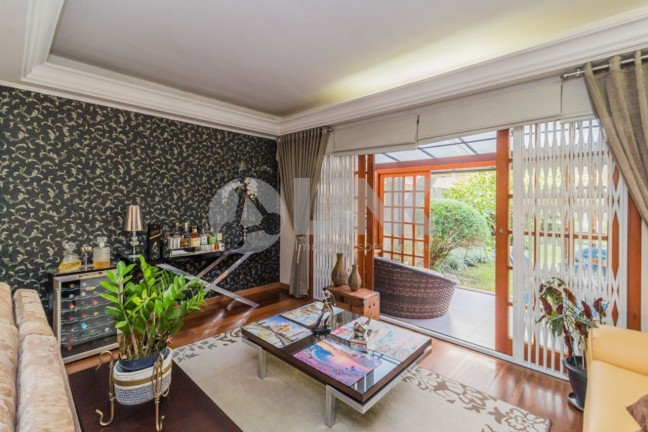 Imagem Casa com 4 Quartos à Venda, 422 m² em Jardim Itu - Porto Alegre