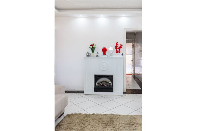 Imagem Casa com 3 Quartos à Venda, 170 m² em Cidade Dutra - São Paulo Imagem Casa com 3 Quartos à Venda, 170 m² em Cidade Dutra - São Paulo