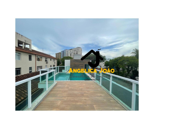 Casa com 3 Quartos à Venda, 280 m² em Boqueirao - Santos
