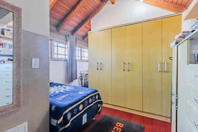 Imagem Casa com 4 Quartos à Venda, 202 m² em Ipanema - Porto Alegre