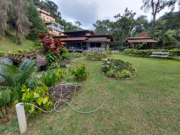 Imagem Casa com 3 Quartos à Venda, 300 m² em Parque Do Ingá - Teresópolis