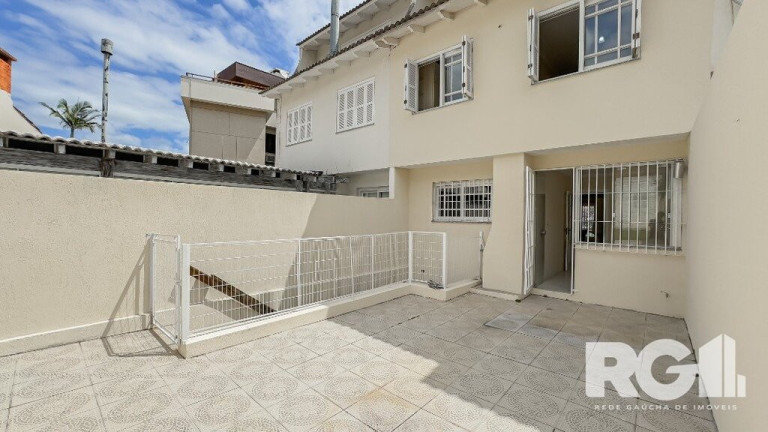 Imagem Casa com 4 Quartos à Venda, 282 m² em Chácara Das Pedras - Porto Alegre