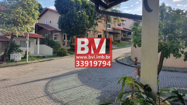 Imagem Casa com 2 Quartos à Venda, 50 m² em Pechincha - Rio De Janeiro Imagem Casa com 2 Quartos à Venda, 50 m² em Pechincha - Rio De Janeiro