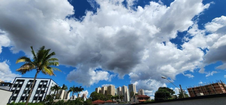 Imagem Casa com 3 Quartos à Venda, 250 m² em Setor Habitacional Vicente Pires - Brasília Imagem Casa com 3 Quartos à Venda, 250 m² em Setor Habitacional Vicente Pires - Brasília