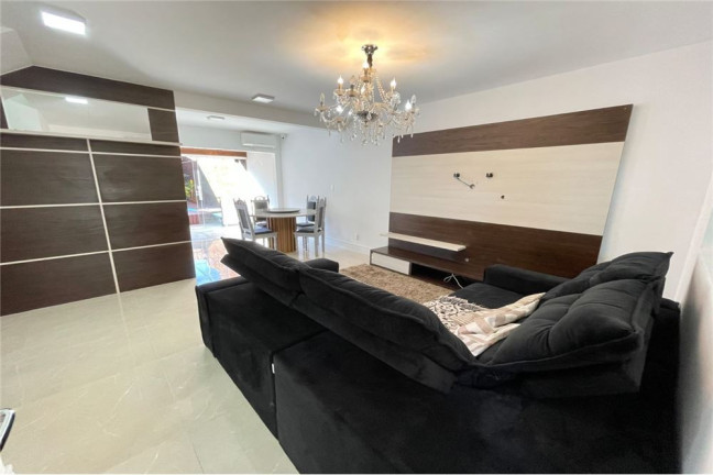 Imagem Casa com 3 Quartos à Venda,  em Barra - Balneário Camboriú