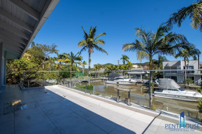 Imagem Casa com 5 Quartos à Venda, 420 m² em Barra - Balneário Camboriú