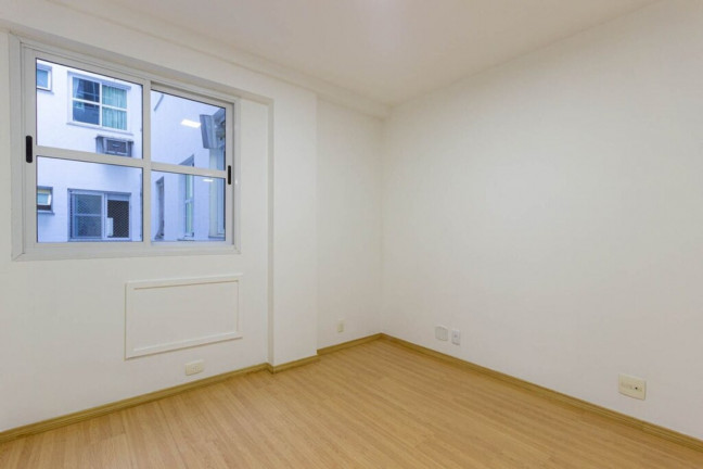 Imagem Imóvel com 2 Quartos à Venda, 99 m² em Copacabana - Rio De Janeiro