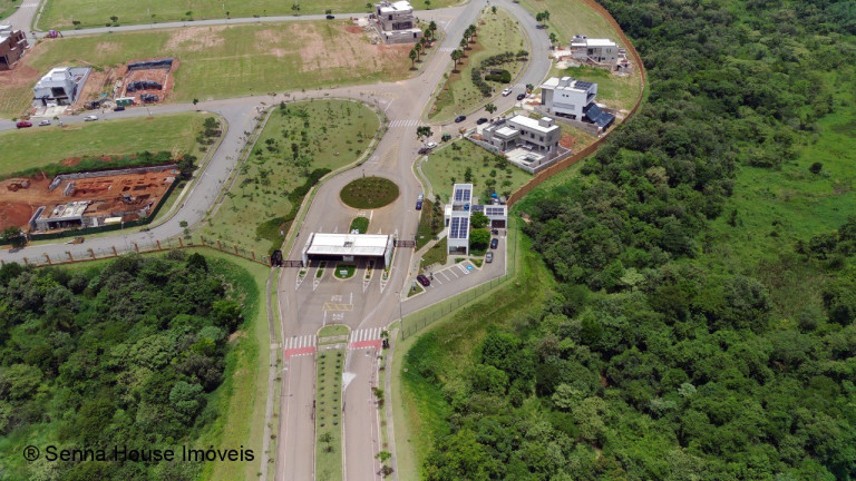 Terreno à Venda, 456 m² em Vila Nova Esperia - Jundiaí