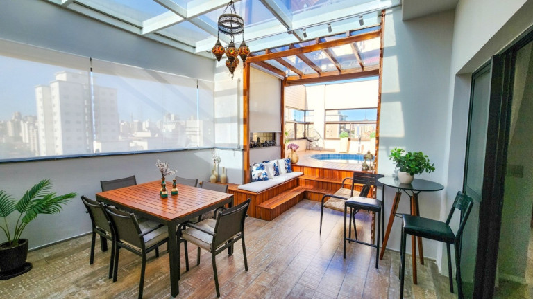 Imóvel com 4 Quartos à Venda, 216 m² em Vila Pompéia - São Paulo