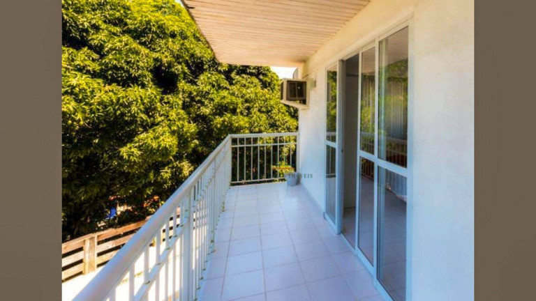 Imagem Casa com 3 Quartos à Venda, 250 m² em Piratininga - Niterói